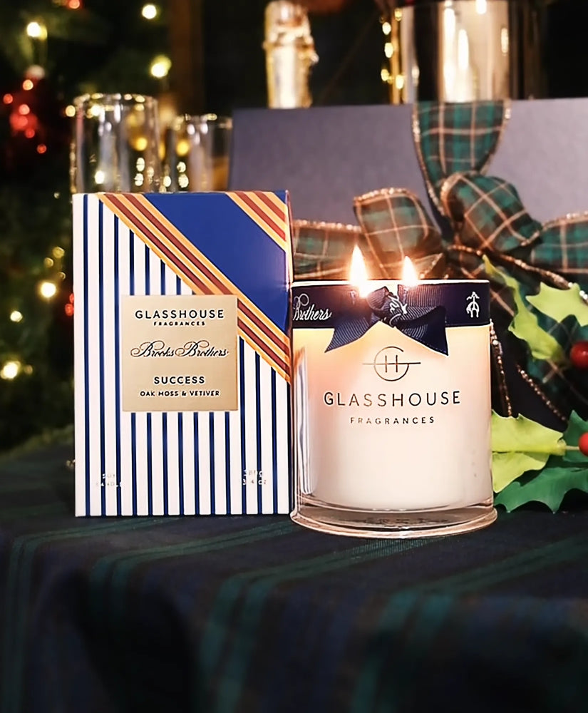Men Oak Moss & Vetiver "Success" Candle - Brooks Brothers sale
